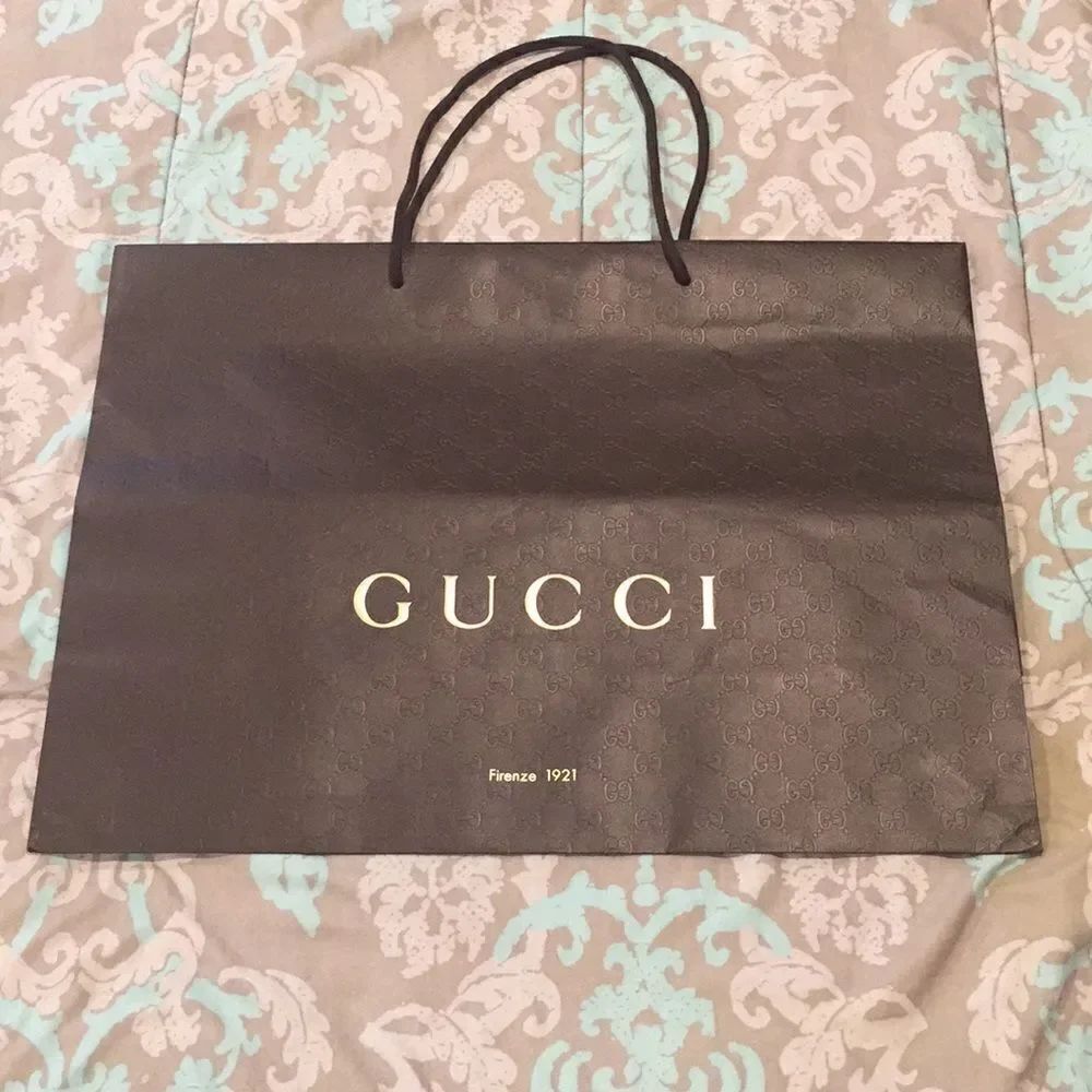 Gucci bag🎁